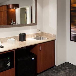 Queen Room Hearing Accesible